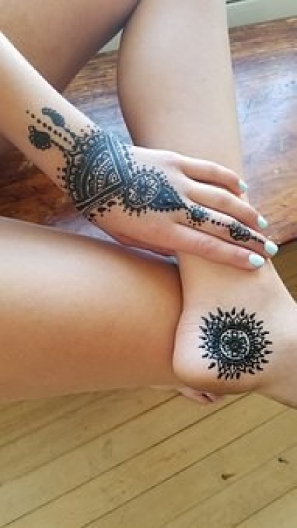 henna-tattoos-2549026__340